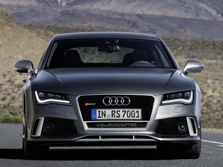  Audi RS7 Sportback 2013 года  (WW) (фото 11 из 32)